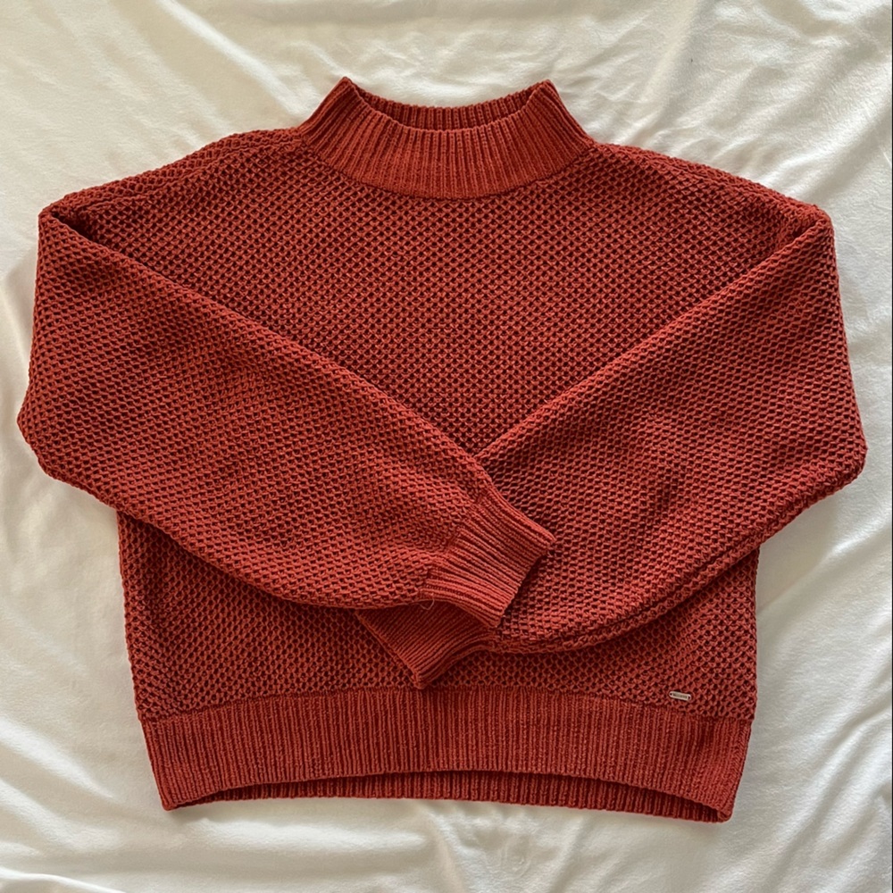HOLLISTER BURNT ORANGE KNIT SWEATER